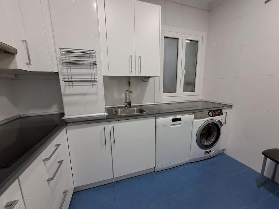 Piso Centrico En Bilbao Apartment Luaran gambar