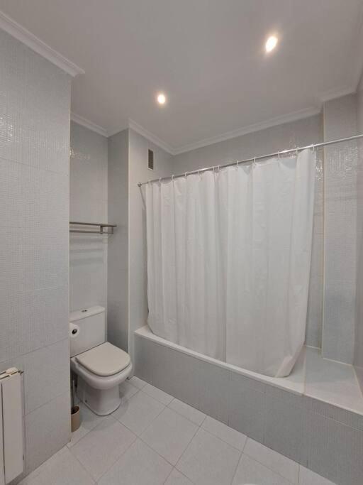 Piso Centrico En Bilbao Apartment Luaran gambar