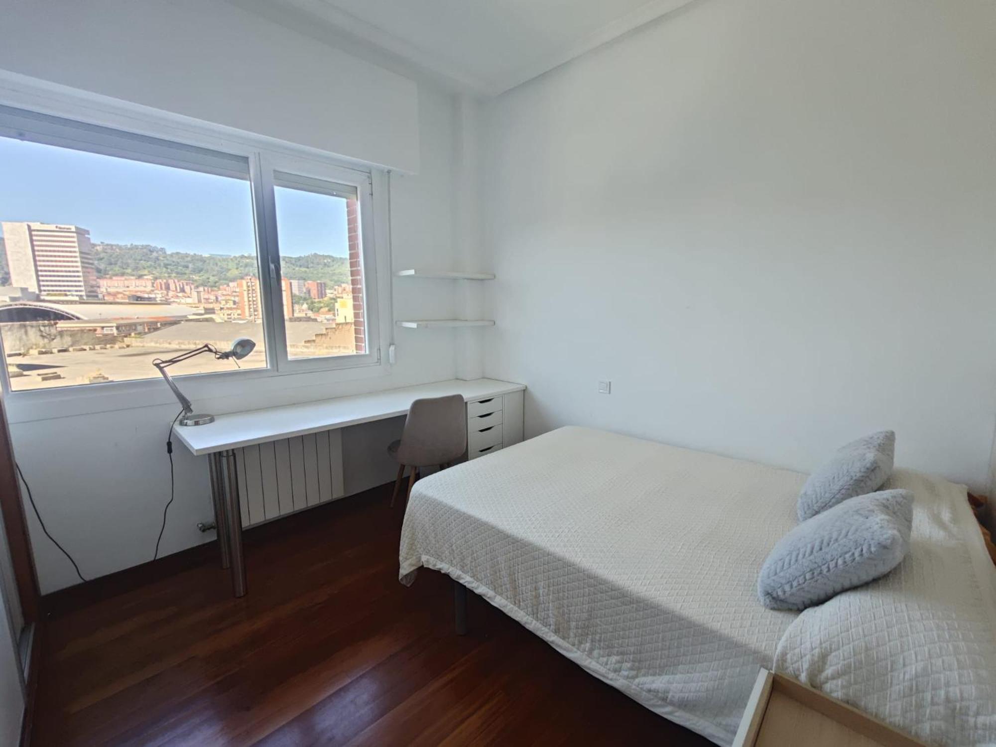 Piso Centrico En Bilbao Apartment Luaran gambar